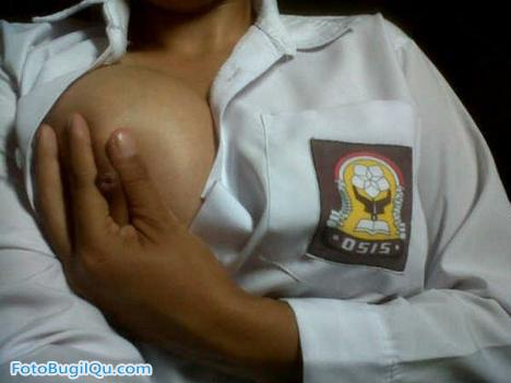 Pelajar SMA pamer memek
